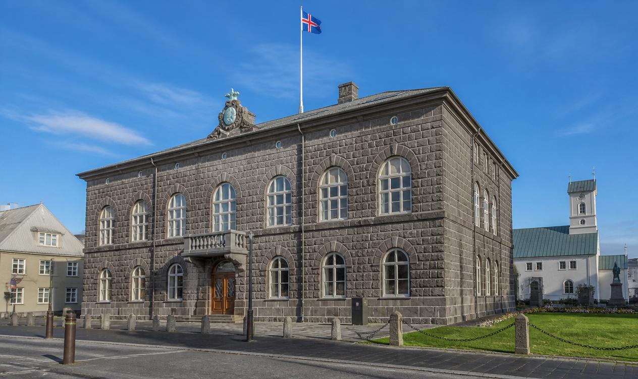Fylgi flokkanna á Alþingi